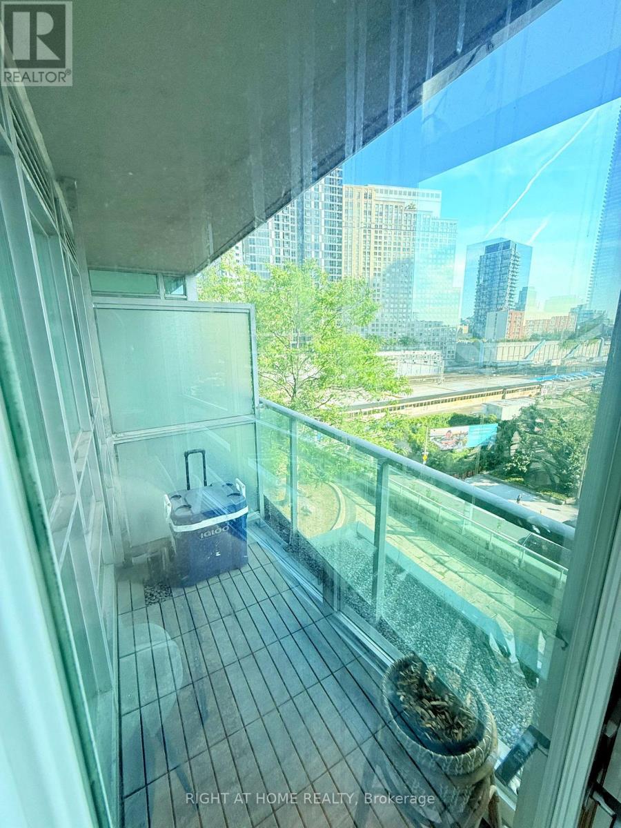 809 - 18 Yonge Street, Toronto, Ontario  M5E 1Z8 - Photo 15 - C12423809