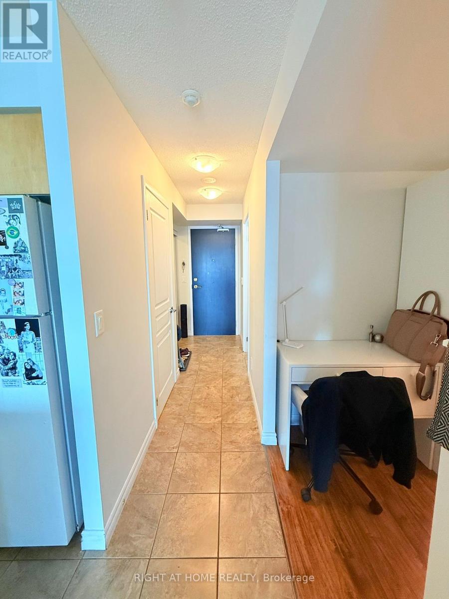 809 - 18 Yonge Street, Toronto, Ontario  M5E 1Z8 - Photo 3 - C12423809