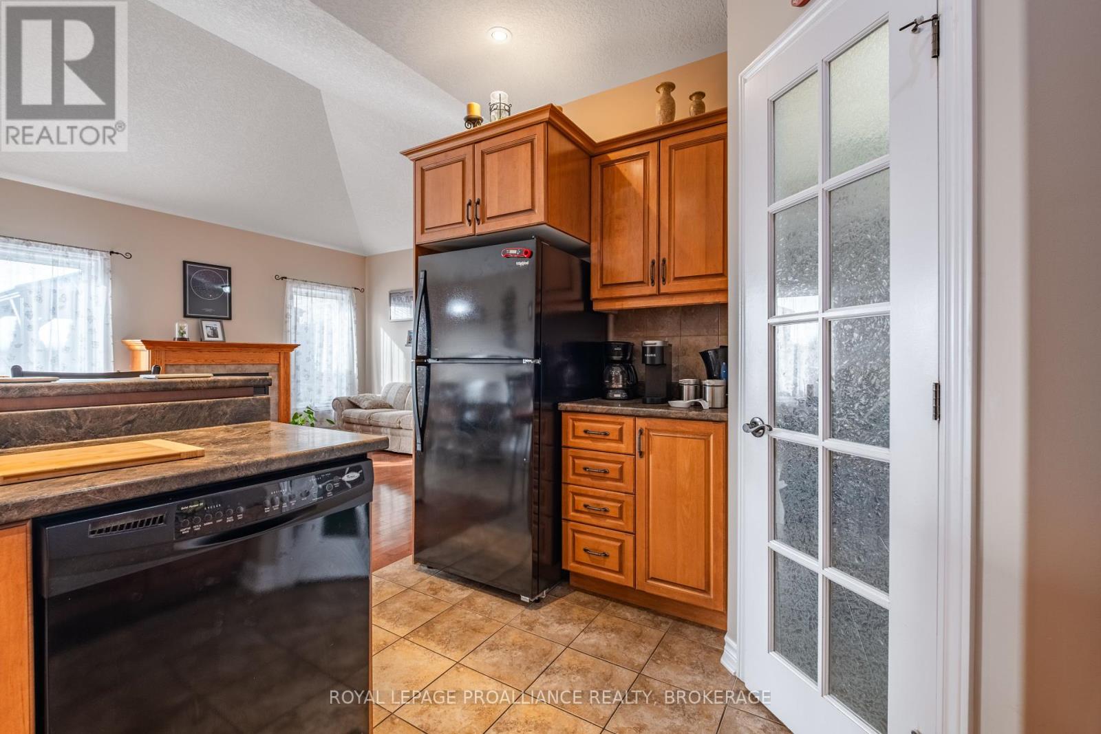 226 Rose Abbey Drive, Kingston, Ontario  K7K 0A2 - Photo 11 - X12423932