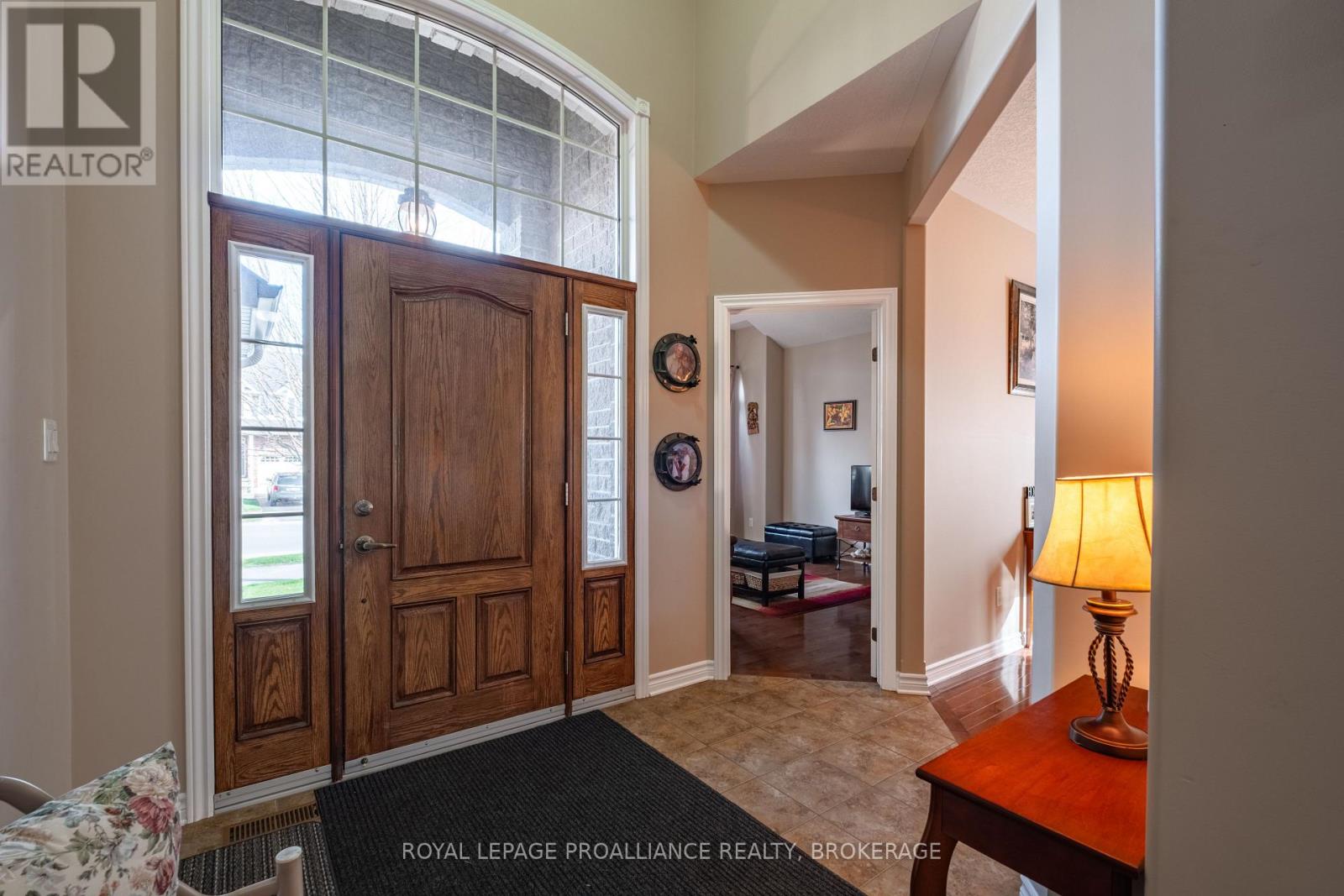 226 Rose Abbey Drive, Kingston, Ontario  K7K 0A2 - Photo 5 - X12423932