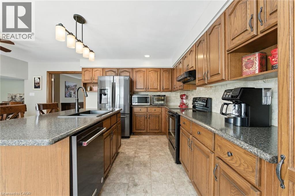 7022 York Drive, Niagara Falls, Ontario  L2E 7A3 - Photo 11 - 40769381