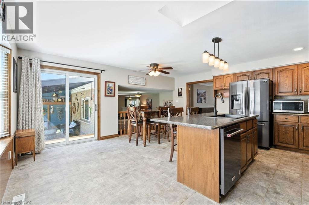 7022 York Drive, Niagara Falls, Ontario  L2E 7A3 - Photo 12 - 40769381
