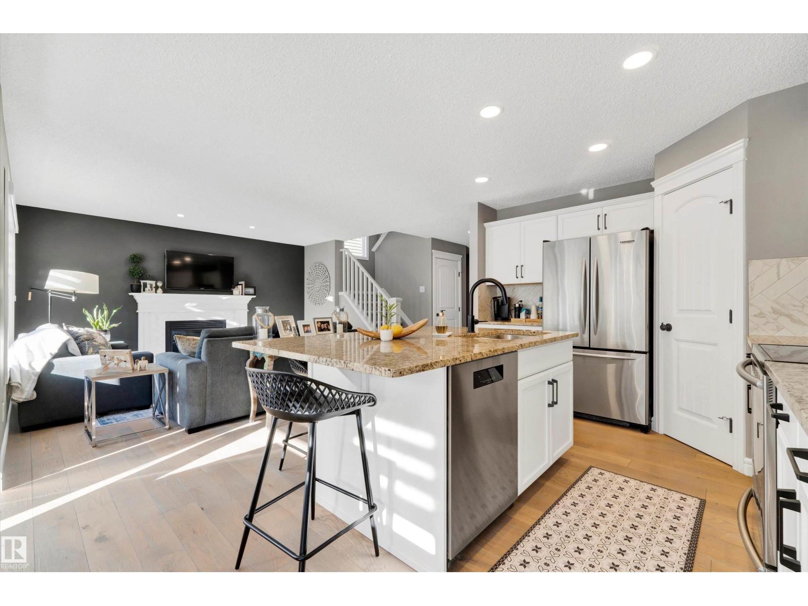 17437 5a Av Sw, Edmonton, Alberta  T6W 2E3 - Photo 9 - E4457189