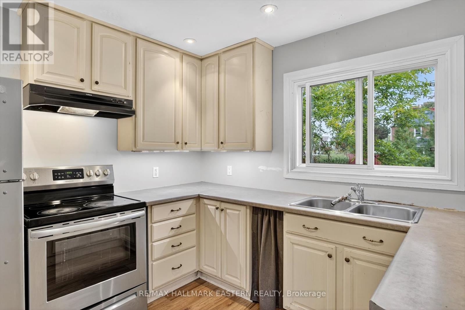 650 Bolivar Street, Peterborough, Ontario  K9J 4S2 - Photo 13 - X12423886