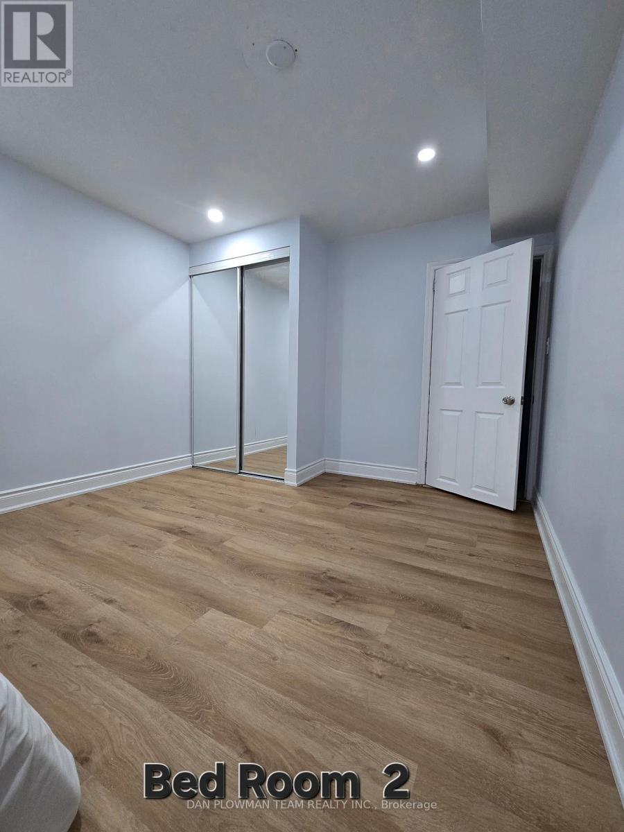 24 Wantanopa Crescent, Toronto, Ontario  M1H 2B3 - Photo 6 - E12422613