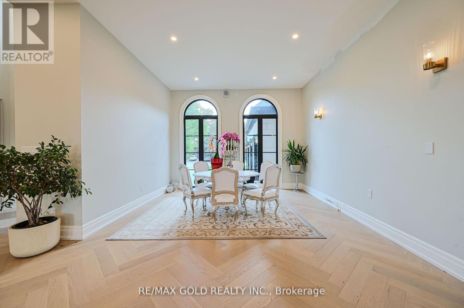 48 Sylvadene Parkway, Vaughan, Ontario  L4L 2M6 - Photo 16 - N12423773