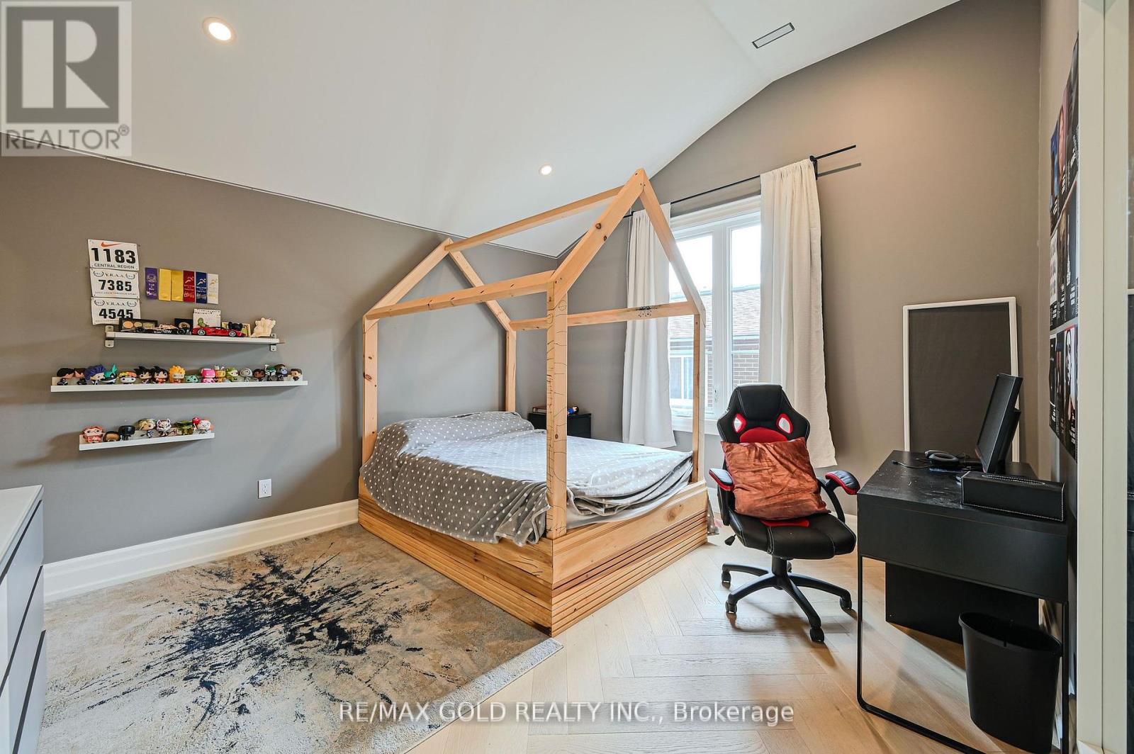 48 Sylvadene Parkway, Vaughan, Ontario  L4L 2M6 - Photo 30 - N12423773