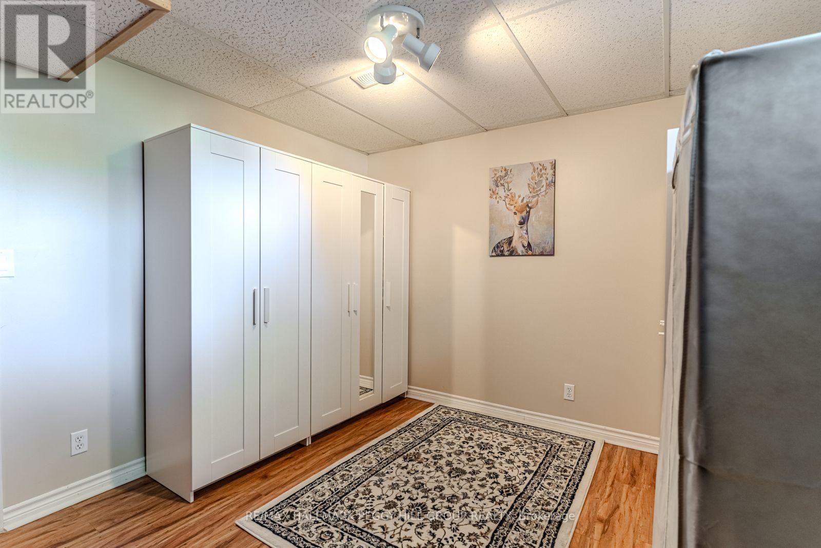 3678 Kimberley Street, Innisfil, Ontario  L9S 2L3 - Photo 20 - N12423793
