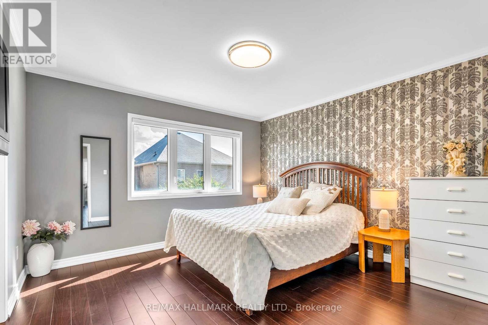 56 Westcliffe Crescent, Richmond Hill, Ontario  L4E 0S2 - Photo 20 - N12423813