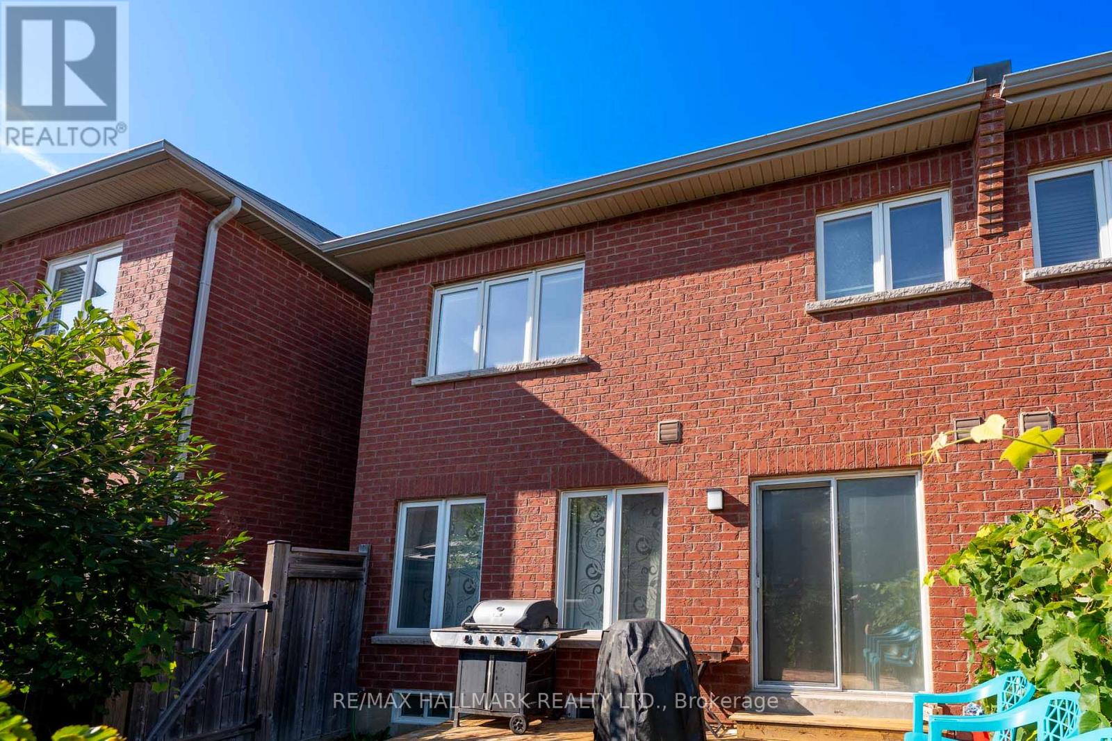 56 Westcliffe Crescent, Richmond Hill, Ontario  L4E 0S2 - Photo 42 - N12423813