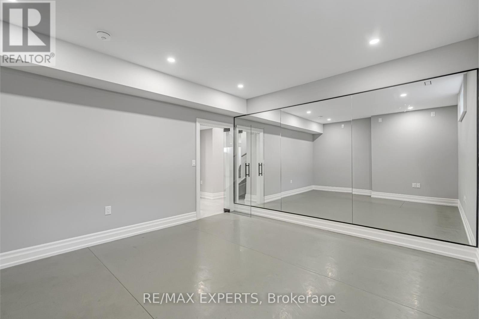6131 Hillsdale Drive, Whitchurch-Stouffville, Ontario  L4A 3B7 - Photo 39 - N12423864