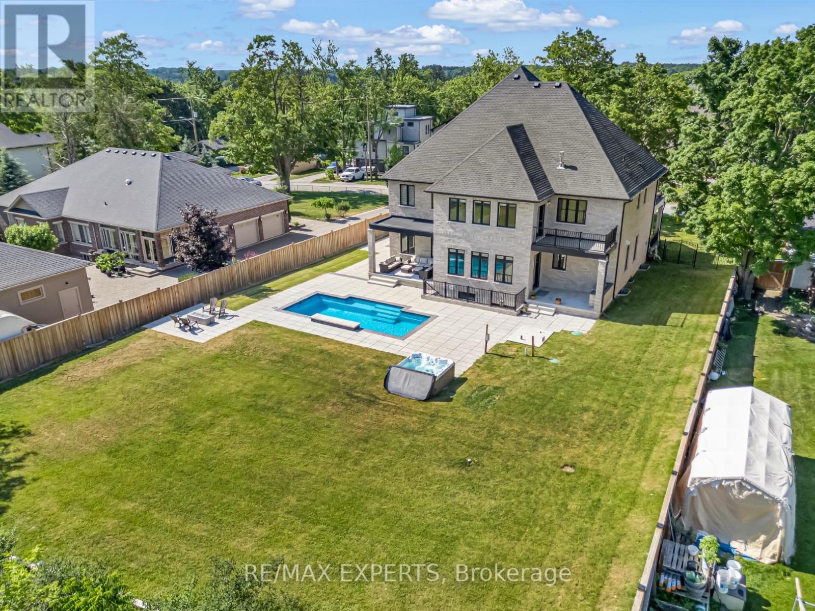 6131 Hillsdale Drive, Whitchurch-Stouffville, Ontario  L4A 3B7 - Photo 47 - N12423864