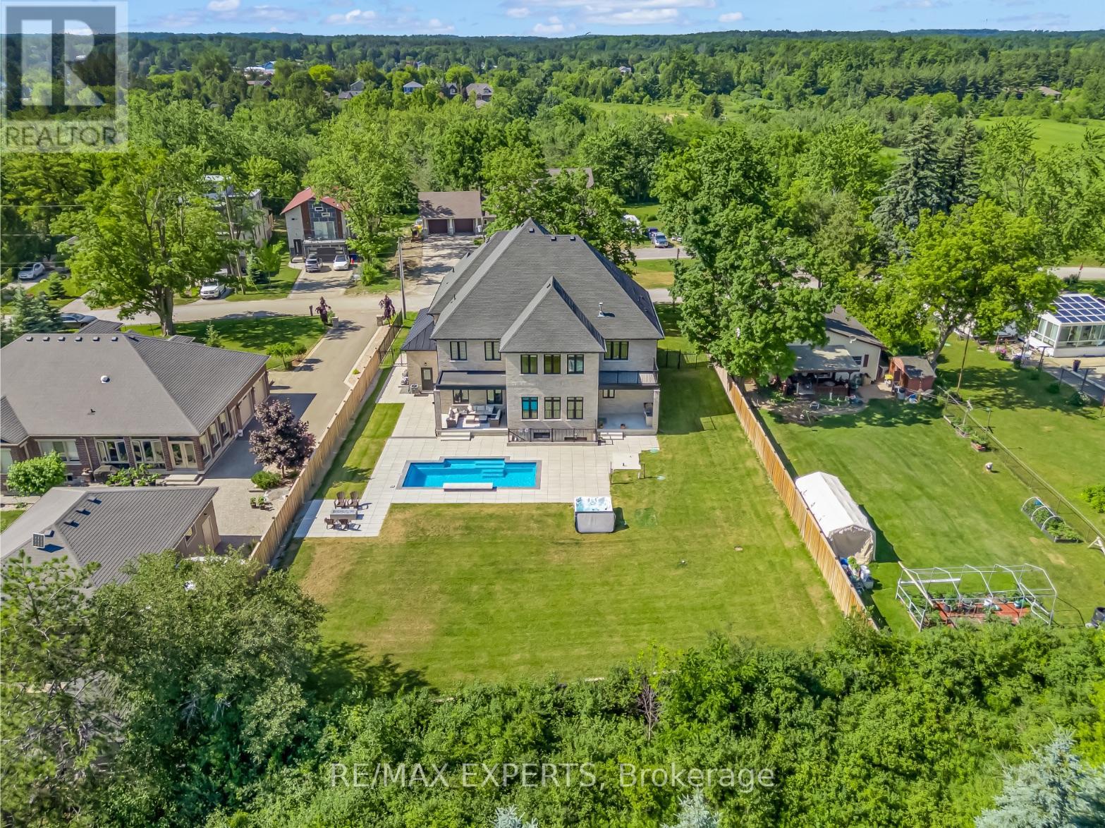 6131 Hillsdale Drive, Whitchurch-Stouffville, Ontario  L4A 3B7 - Photo 48 - N12423864