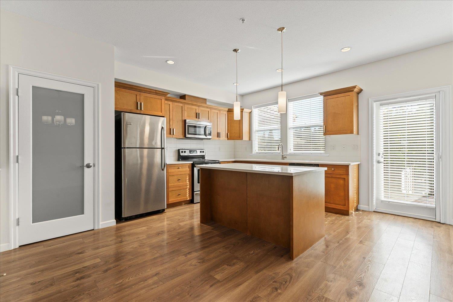 6834 208 Street, Langley, British Columbia  V2Y 0M3 - Photo 12 - R3050394