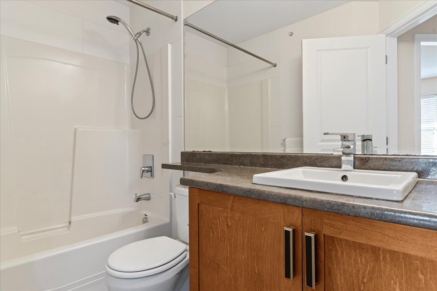 6834 208 Street, Langley, British Columbia  V2Y 0M3 - Photo 35 - R3050394