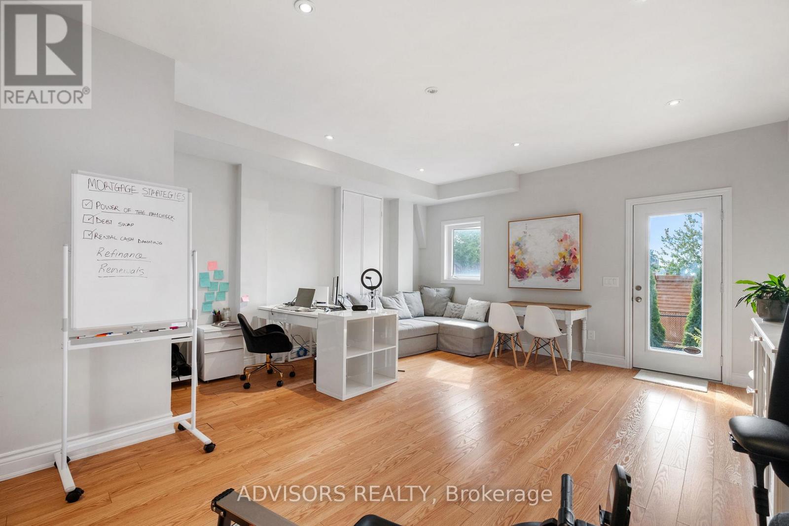 21 Ypres Road, Toronto (Keelesdale-Eglinton West), Ontario  M6M 1N9 - Photo 34 - W12380827