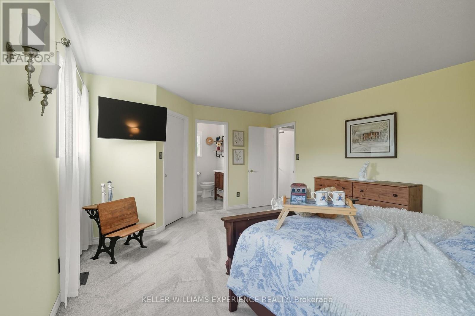 99 Highland Drive, Oro-Medonte, Ontario  L0L 2L0 - Photo 22 - S12423713