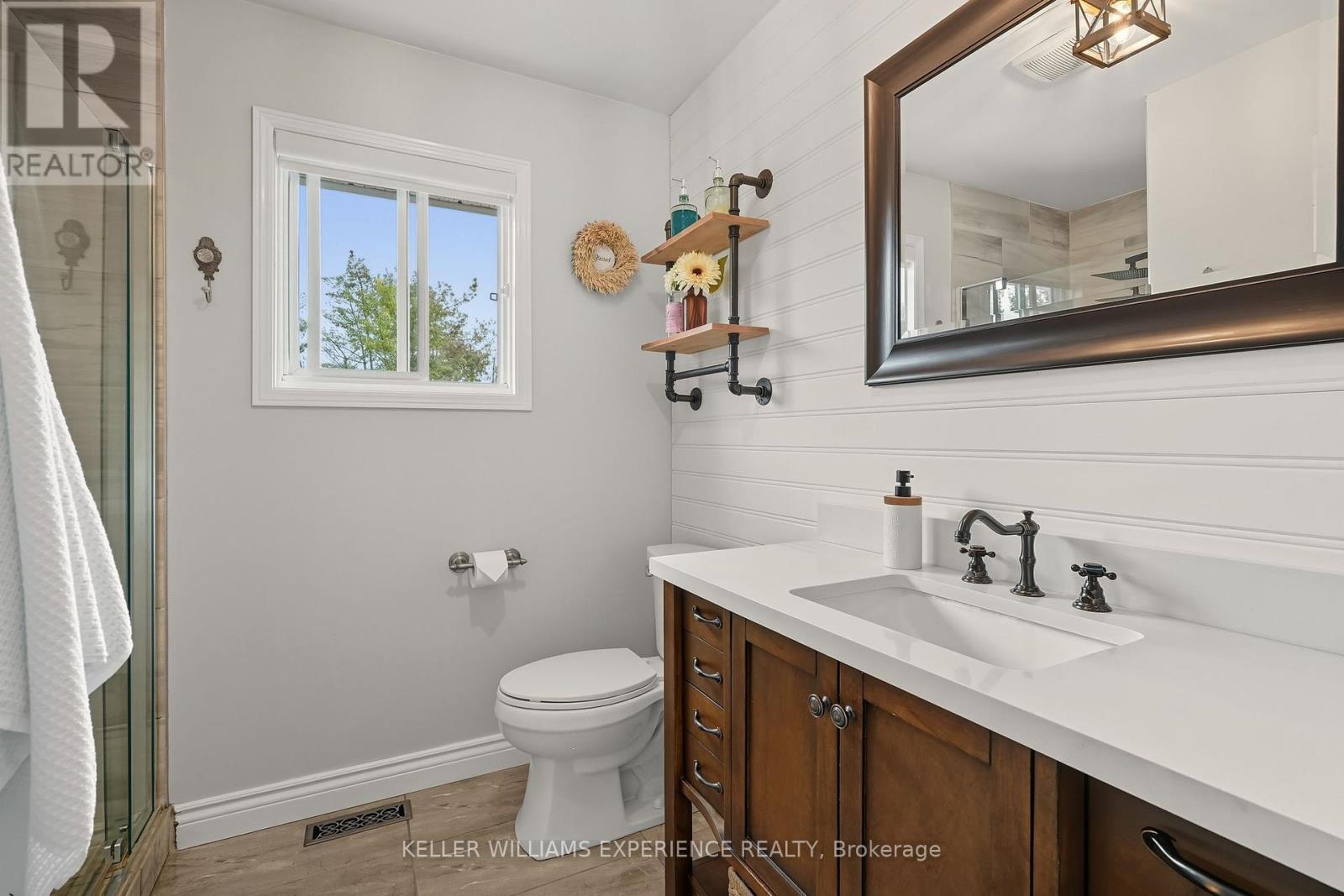 99 Highland Drive, Oro-Medonte, Ontario  L0L 2L0 - Photo 24 - S12423713