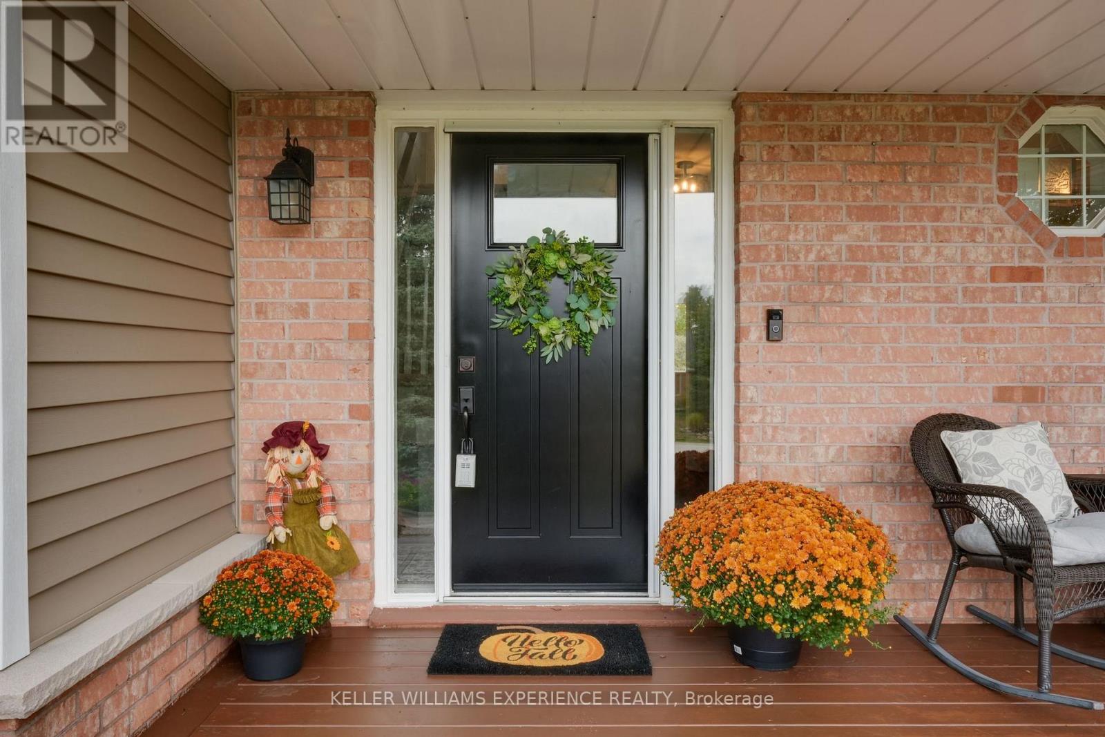 99 Highland Drive, Oro-Medonte, Ontario  L0L 2L0 - Photo 5 - S12423713