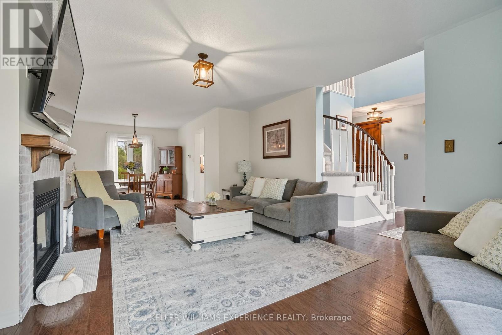 99 Highland Drive, Oro-Medonte, Ontario  L0L 2L0 - Photo 7 - S12423713
