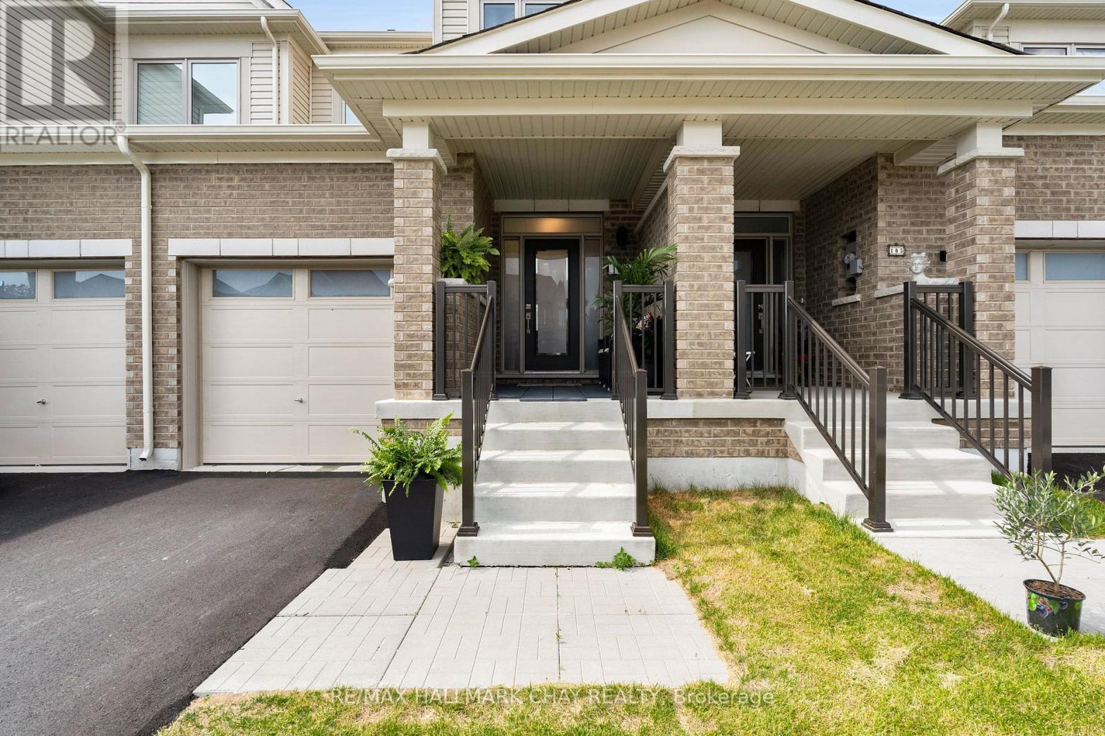 103 Sagewood Avenue, Barrie, Ontario  L9J 0K5 - Photo 2 - S12423748