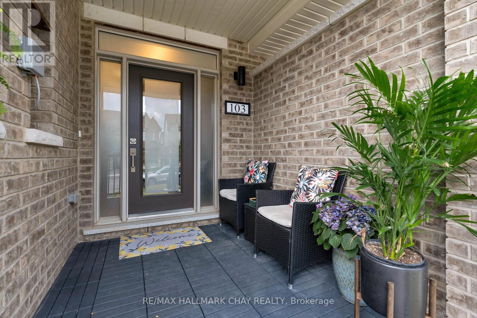 103 Sagewood Avenue, Barrie, Ontario  L9J 0K5 - Photo 3 - S12423748