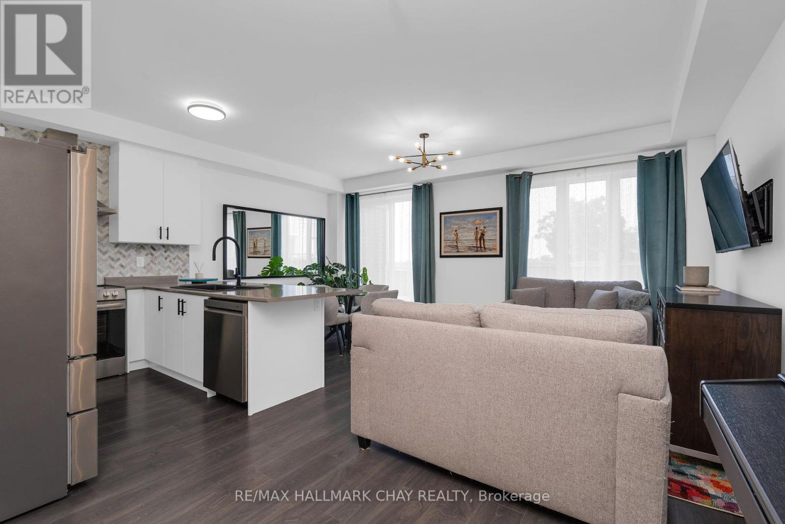 103 Sagewood Avenue, Barrie, Ontario  L9J 0K5 - Photo 7 - S12423748