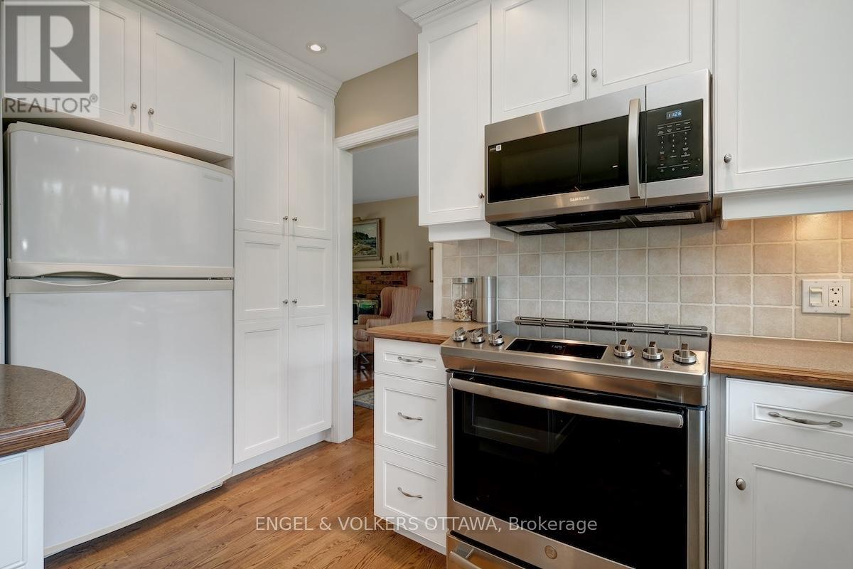 15 Dickson Street, Ottawa, Ontario  K2H 7H6 - Photo 17 - X12423891