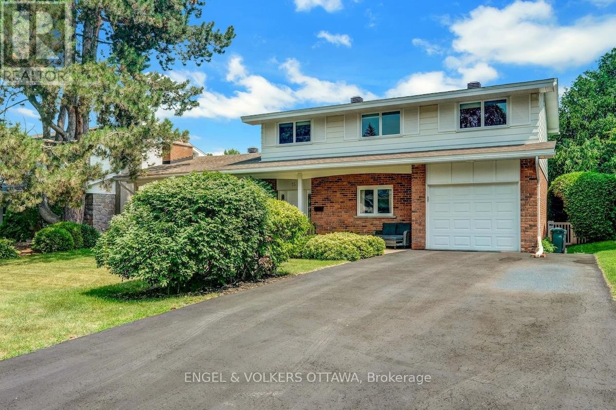 15 Dickson Street, Ottawa, Ontario  K2H 7H6 - Photo 2 - X12423891