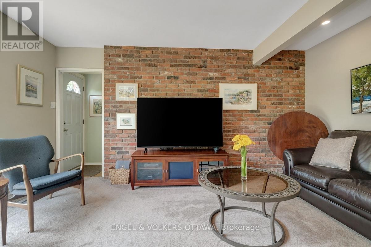 15 Dickson Street, Ottawa, Ontario  K2H 7H6 - Photo 27 - X12423891