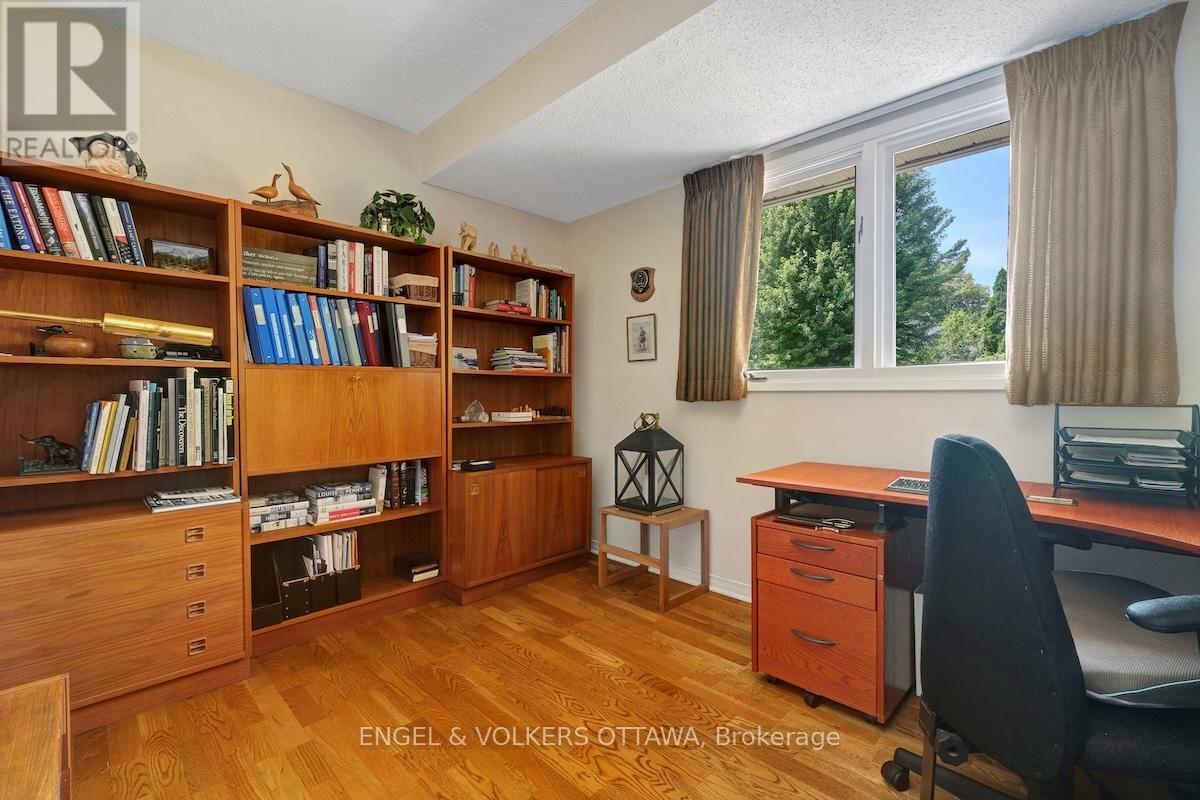 15 Dickson Street, Ottawa, Ontario  K2H 7H6 - Photo 28 - X12423891
