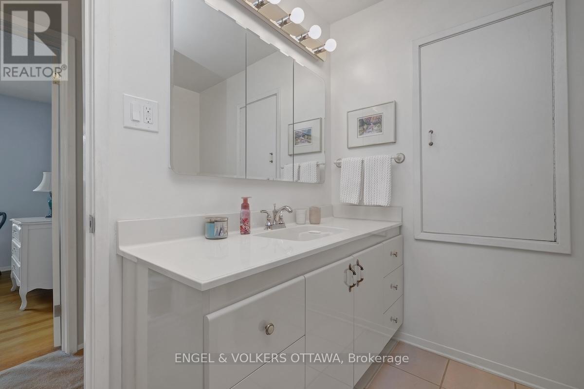 15 Dickson Street, Ottawa, Ontario  K2H 7H6 - Photo 38 - X12423891