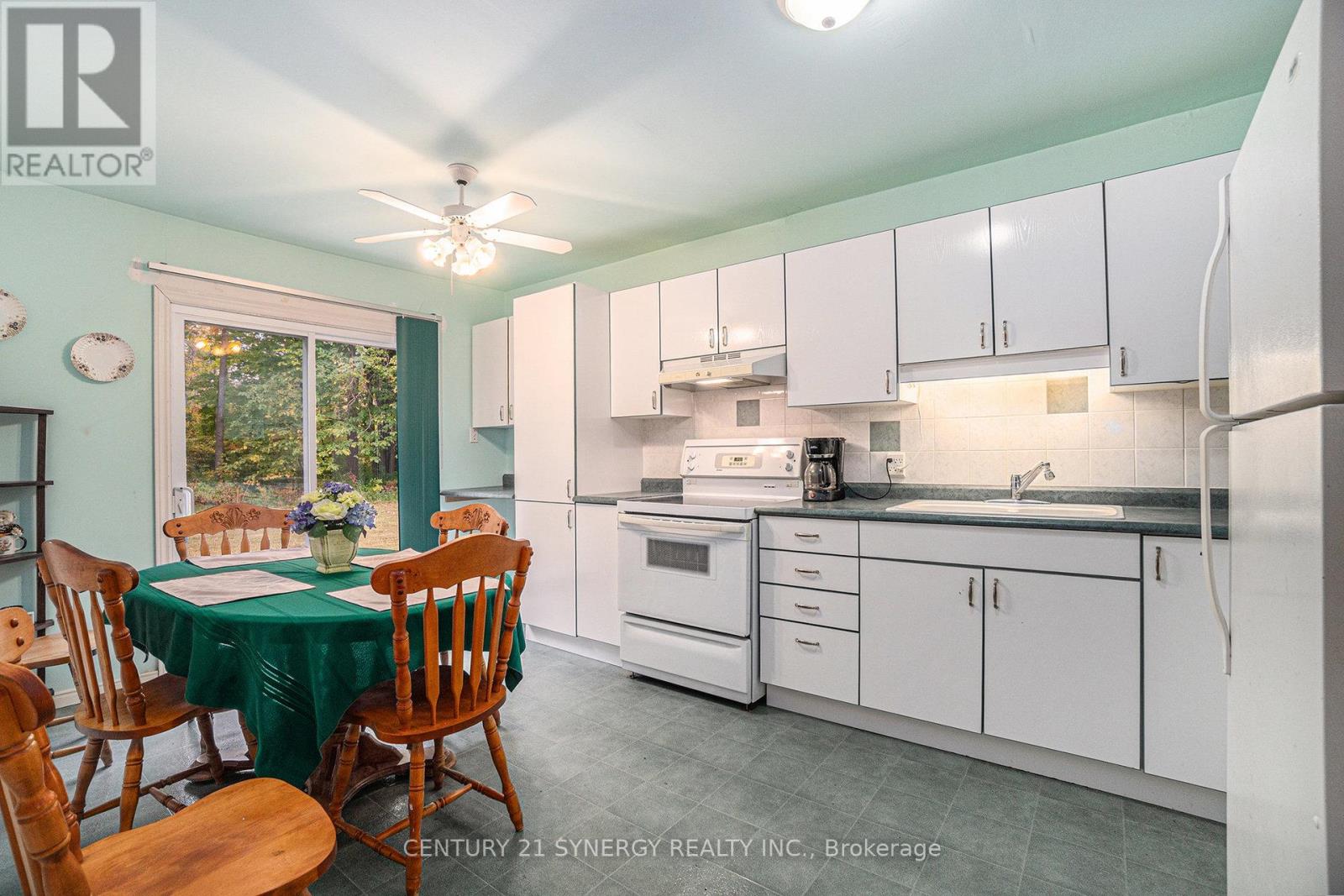 667 Poonamalie Side Rd. Road, Drummond/north Elmsley, Ontario  K7A 4S4 - Photo 7 - X12423905