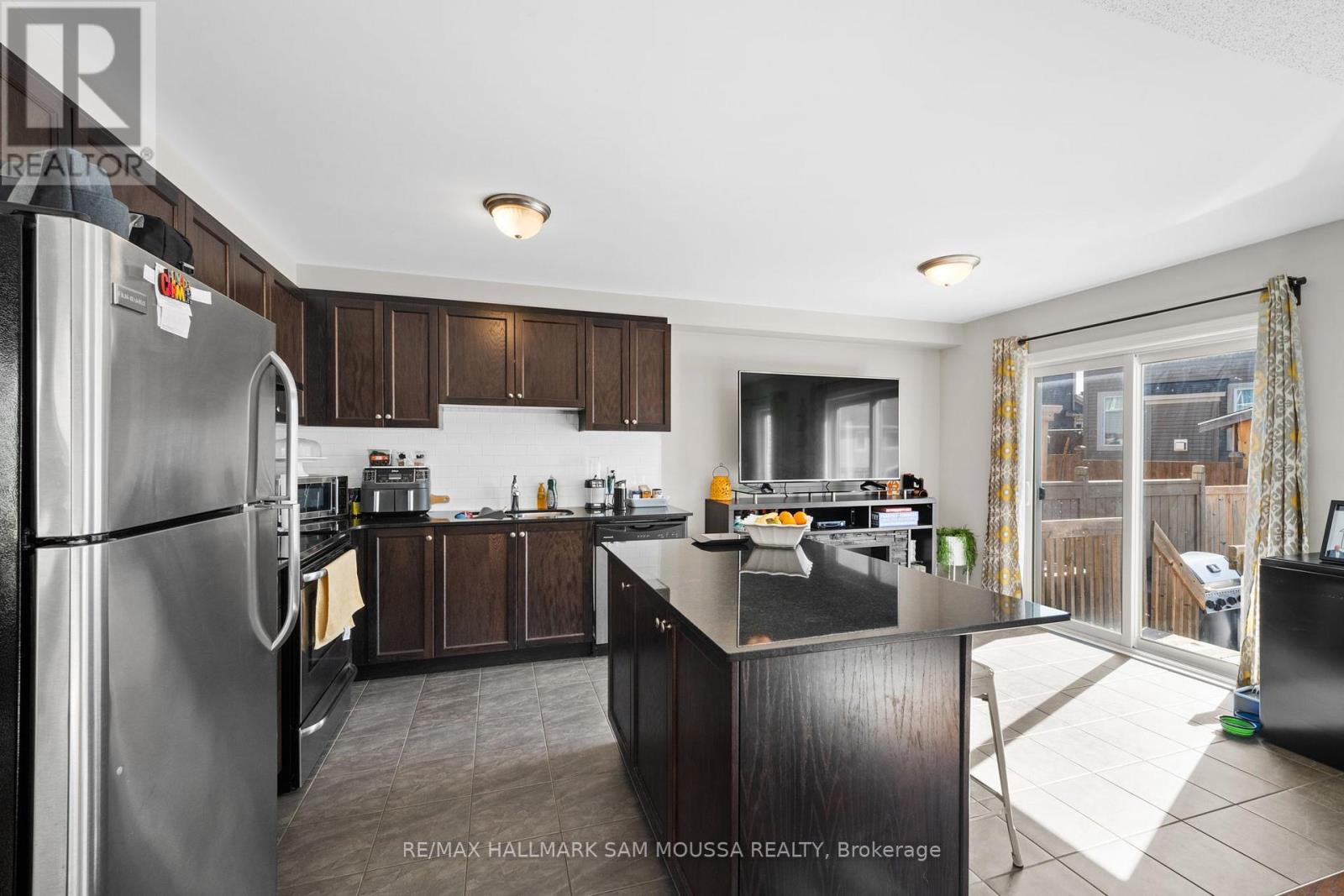 111 Santolina Street, Ottawa, Ontario  K2S 0W9 - Photo 10 - X12423910