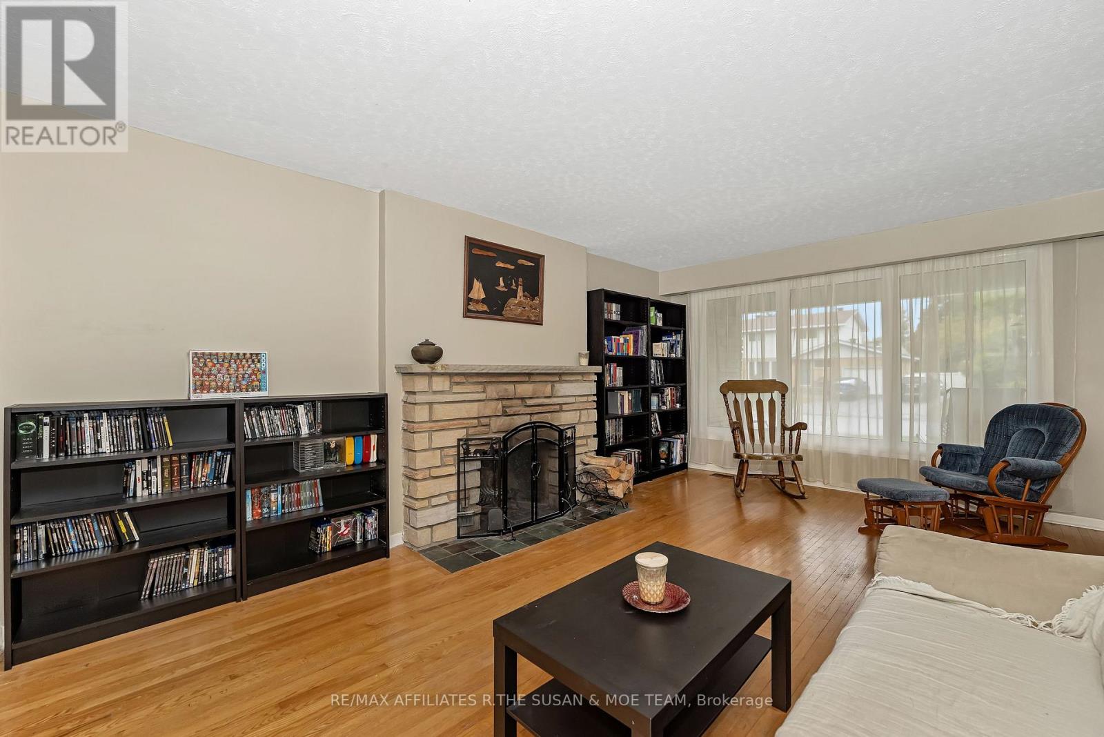 596 Dickinson Avenue, Ottawa, Ontario  K1V 7J4 - Photo 10 - X12423913