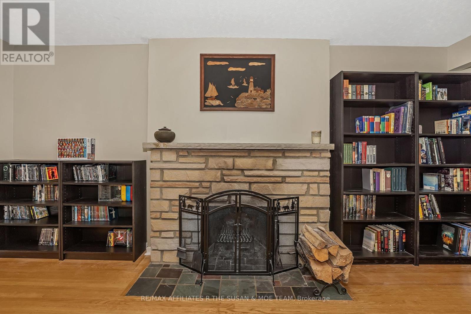 596 Dickinson Avenue, Ottawa, Ontario  K1V 7J4 - Photo 11 - X12423913