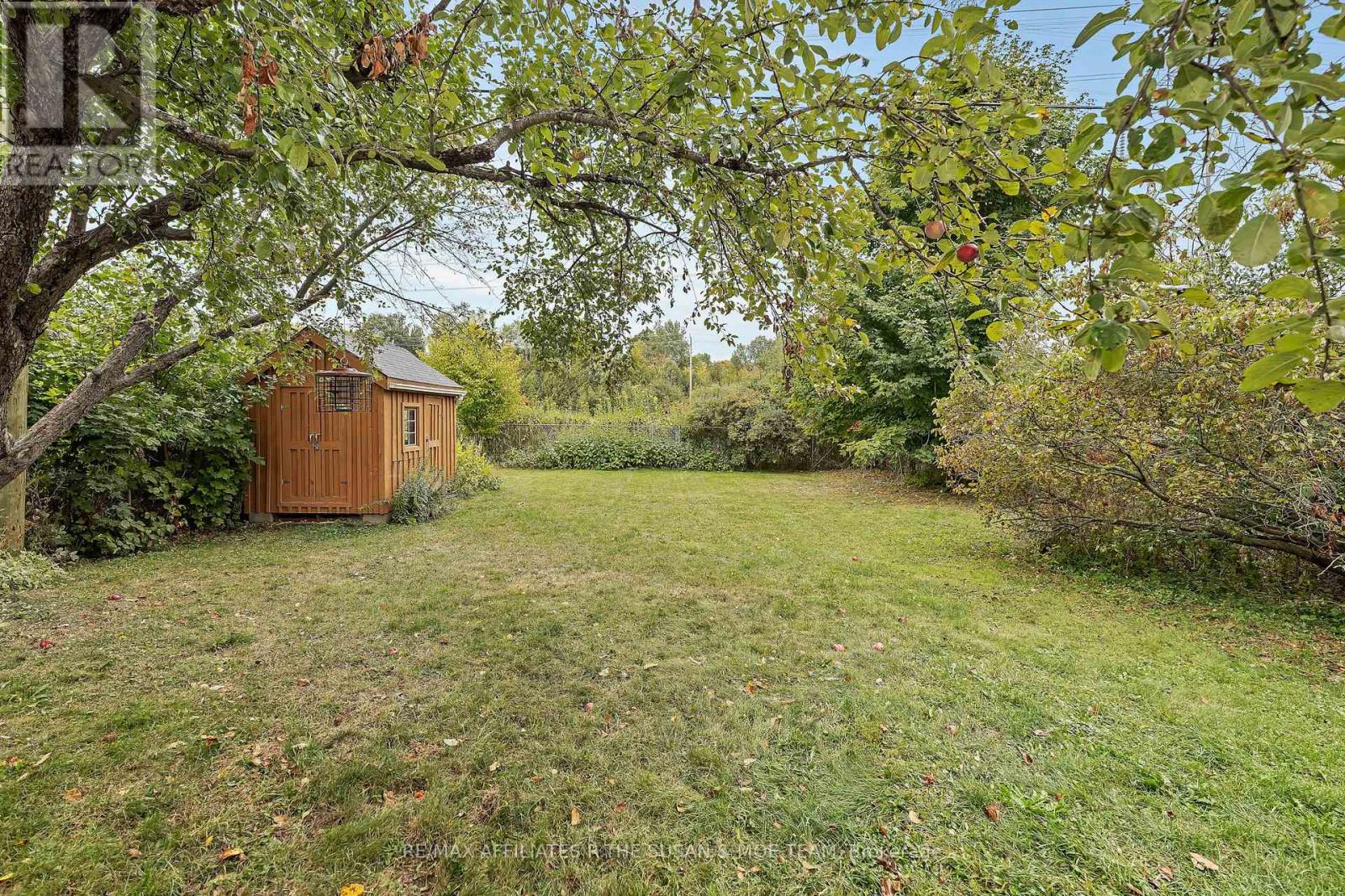 596 Dickinson Avenue, Ottawa, Ontario  K1V 7J4 - Photo 30 - X12423913