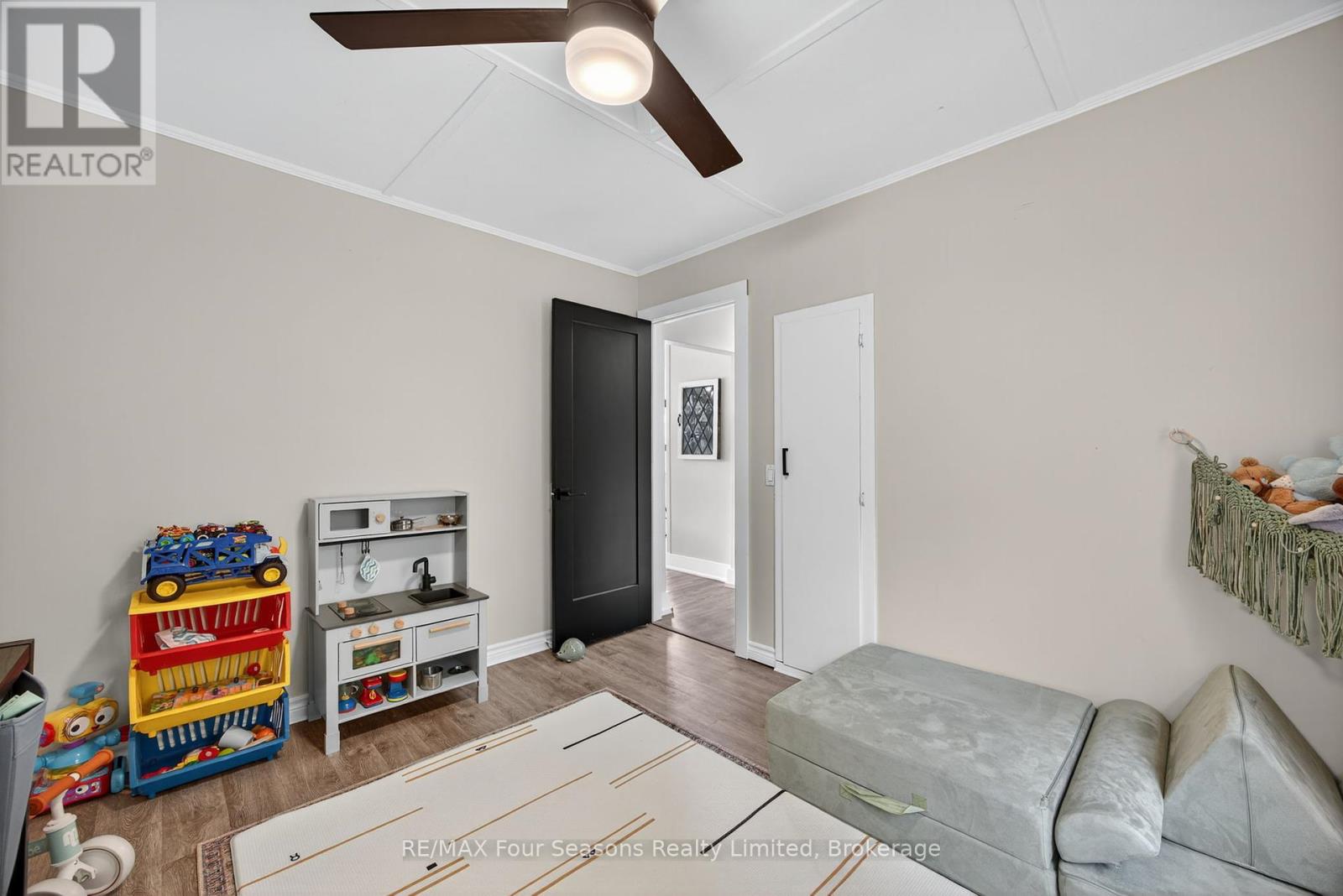 210 Brock Street, Clearview, Ontario  L0M 1S0 - Photo 19 - S12423901
