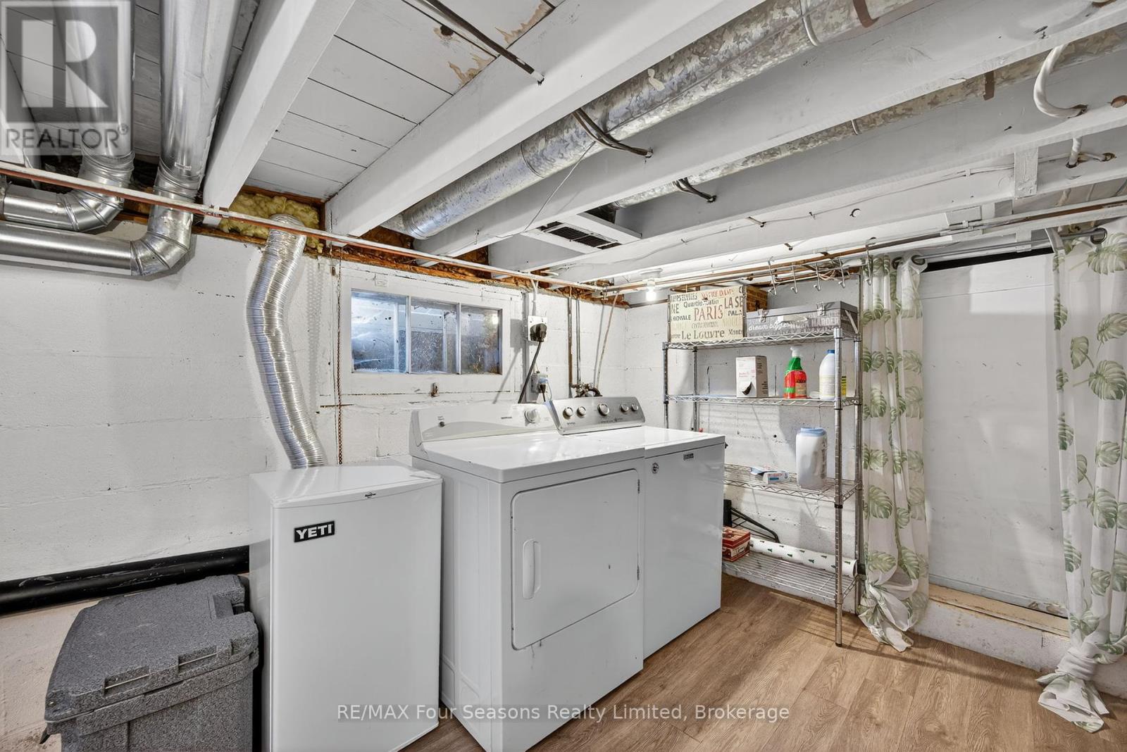 210 Brock Street, Clearview, Ontario  L0M 1S0 - Photo 21 - S12423901