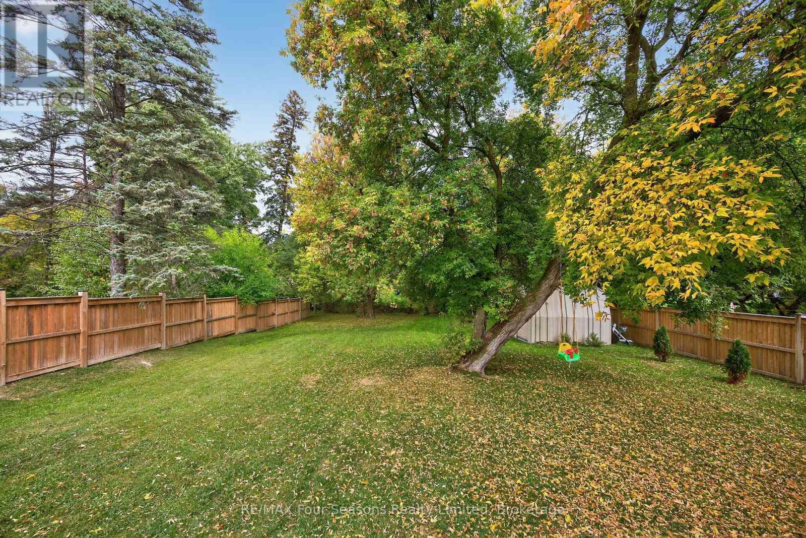 210 Brock Street, Clearview, Ontario  L0M 1S0 - Photo 28 - S12423901