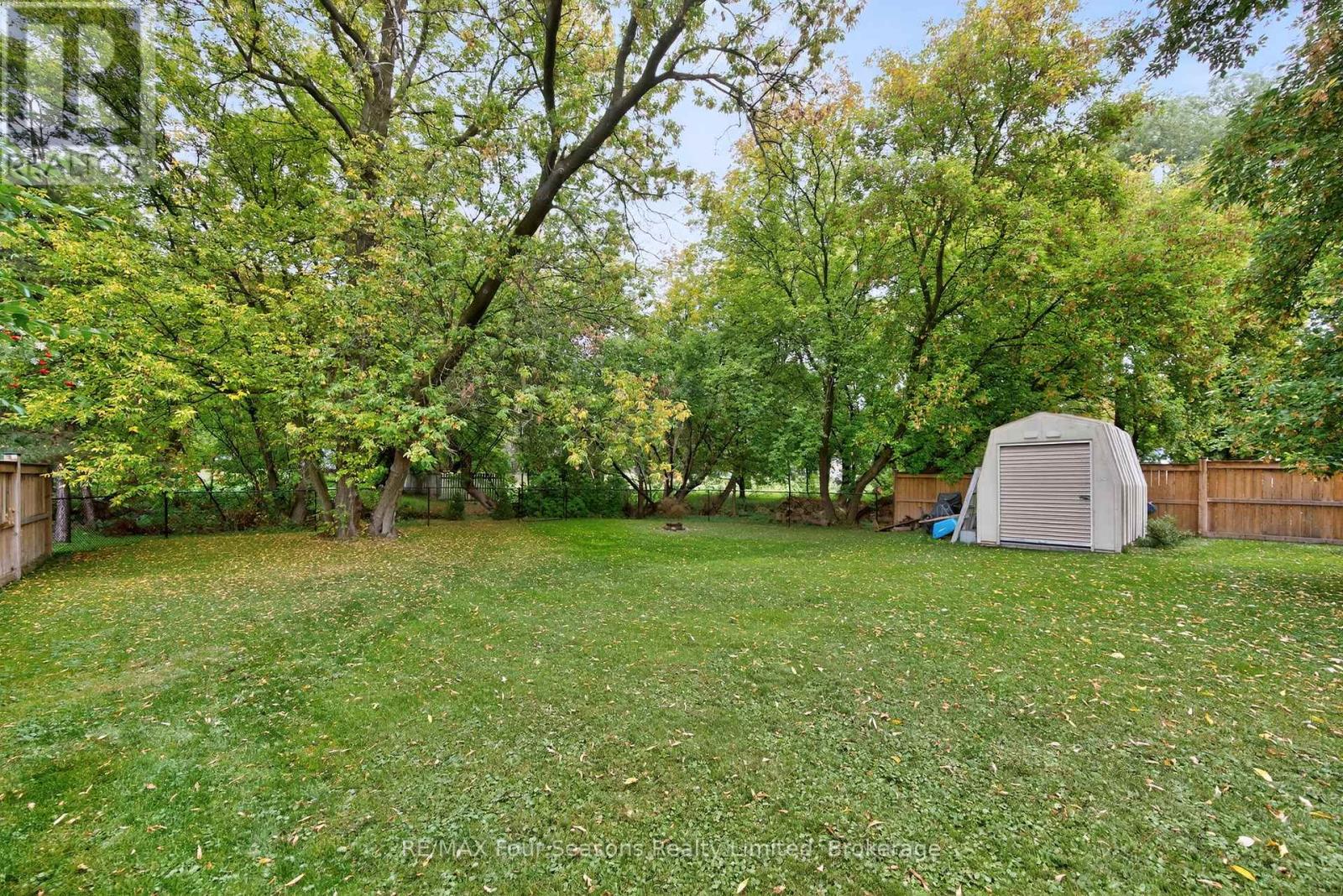 210 Brock Street, Clearview, Ontario  L0M 1S0 - Photo 30 - S12423901