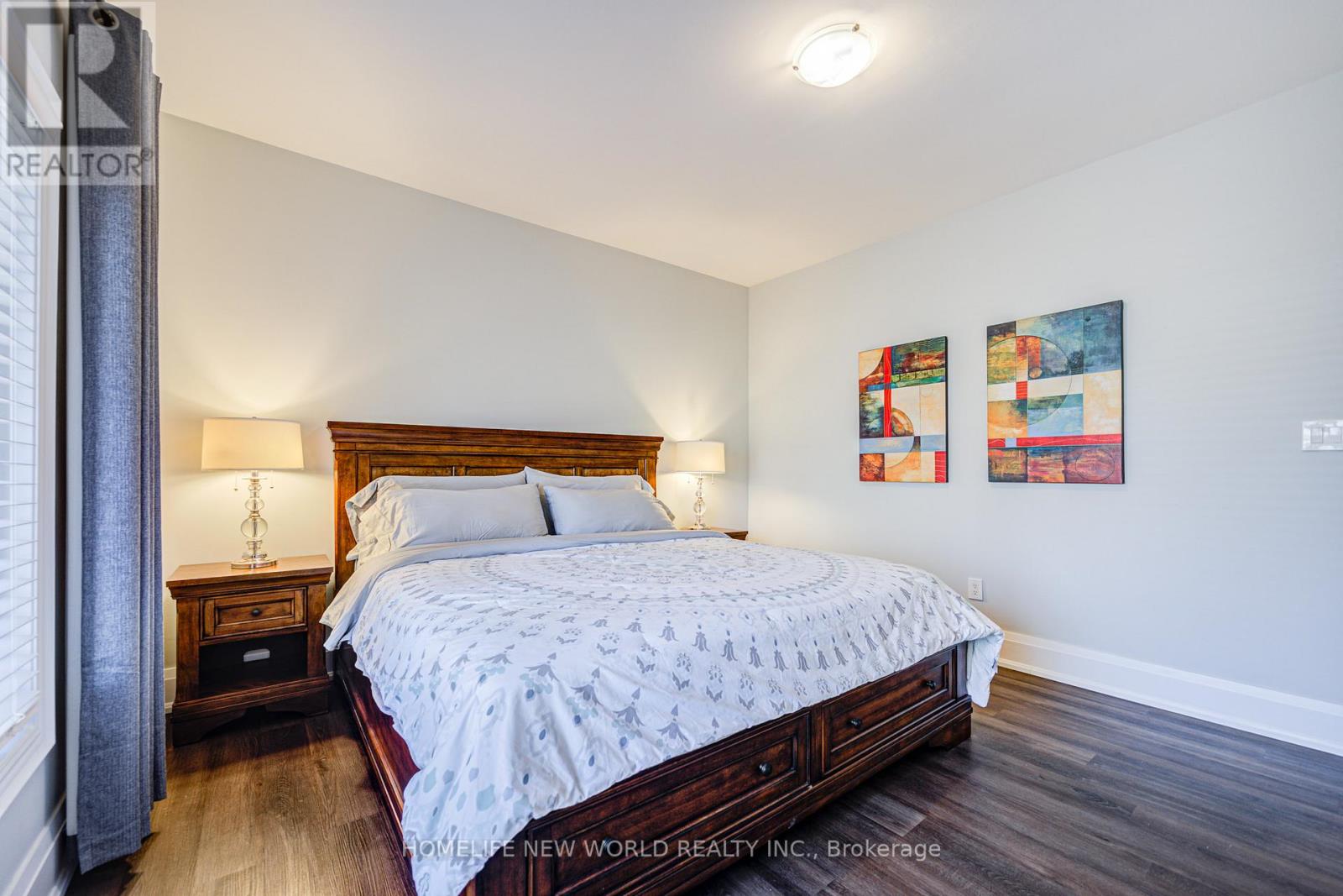 215 Willow Drive, Georgina, Ontario  L4P 2R9 - Photo 19 - N12422532