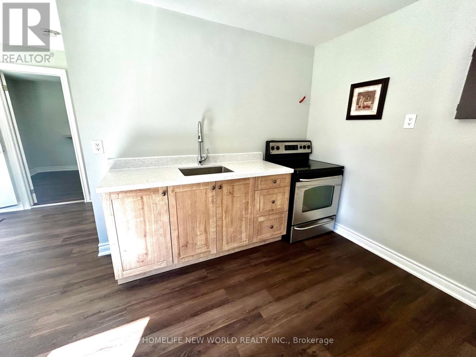 215 Willow Drive, Georgina, Ontario  L4P 2R9 - Photo 35 - N12422532