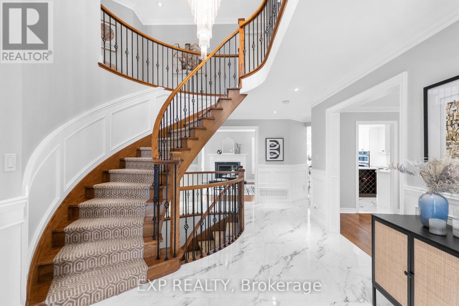Property at 5 FISICO COURT image 4
