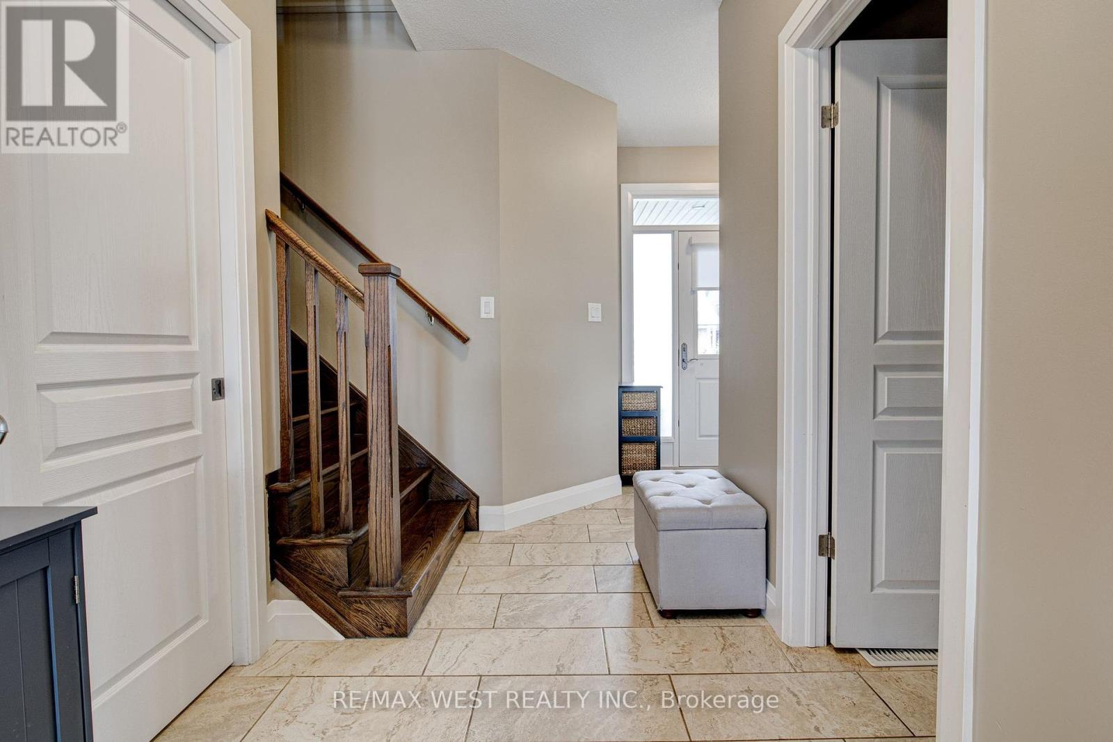 68 Challenger Avenue, North Dumfries, Ontario  N0B 1E0 - Photo 21 - X12418954