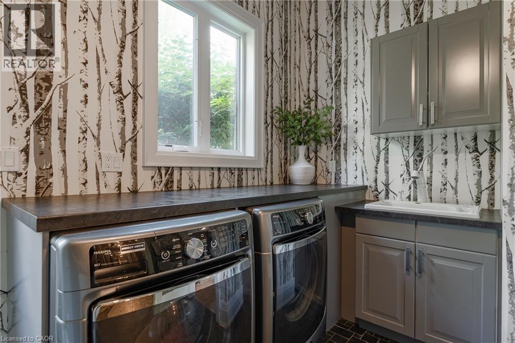 1324 Cambridge Drive, Oakville, Ontario  L6J 1S3 - Photo 19 - 40772959