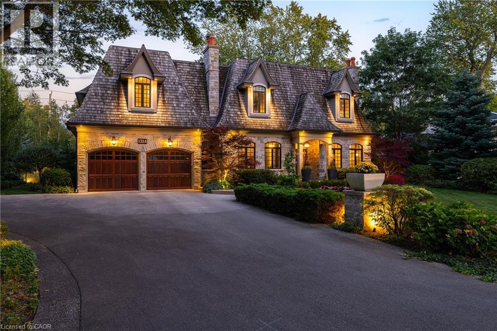 Property at 1324 CAMBRIDGE Drive image 3