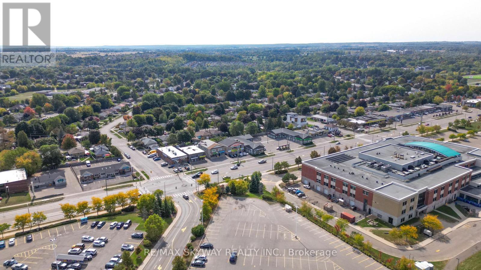 160 Guelph Street, Halton Hills (Georgetown), Ontario  L7G 4A6 - Photo 17 - W12423723