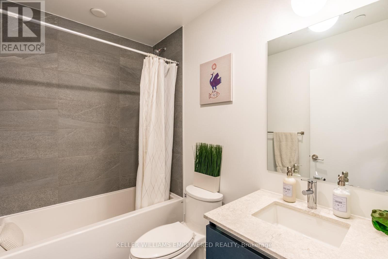 537 - 395 Dundas Street W, Oakville, Ontario  L6M 5R8 - Photo 11 - W12423740