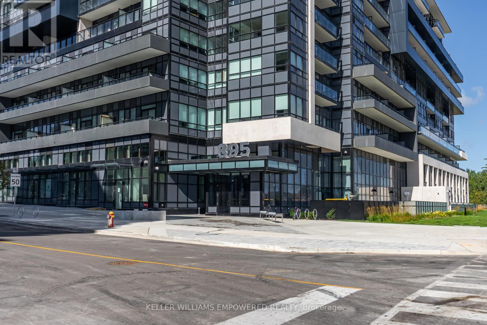 537 - 395 Dundas Street W, Oakville, Ontario  L6M 5R8 - Photo 36 - W12423740
